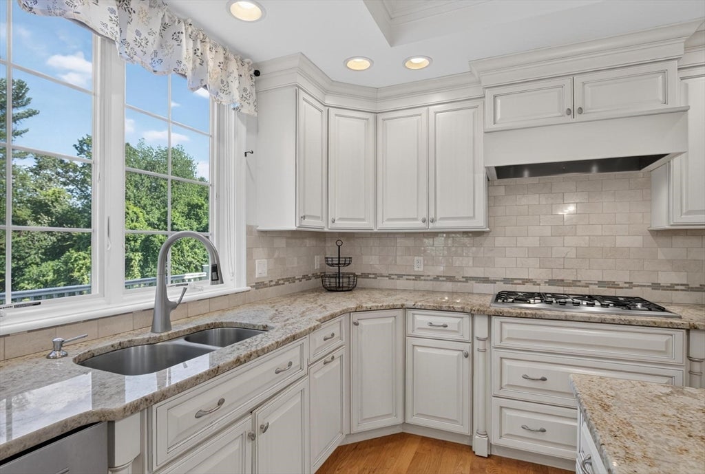 36 Sunset Rock Rd, Andover, MA Photo #15