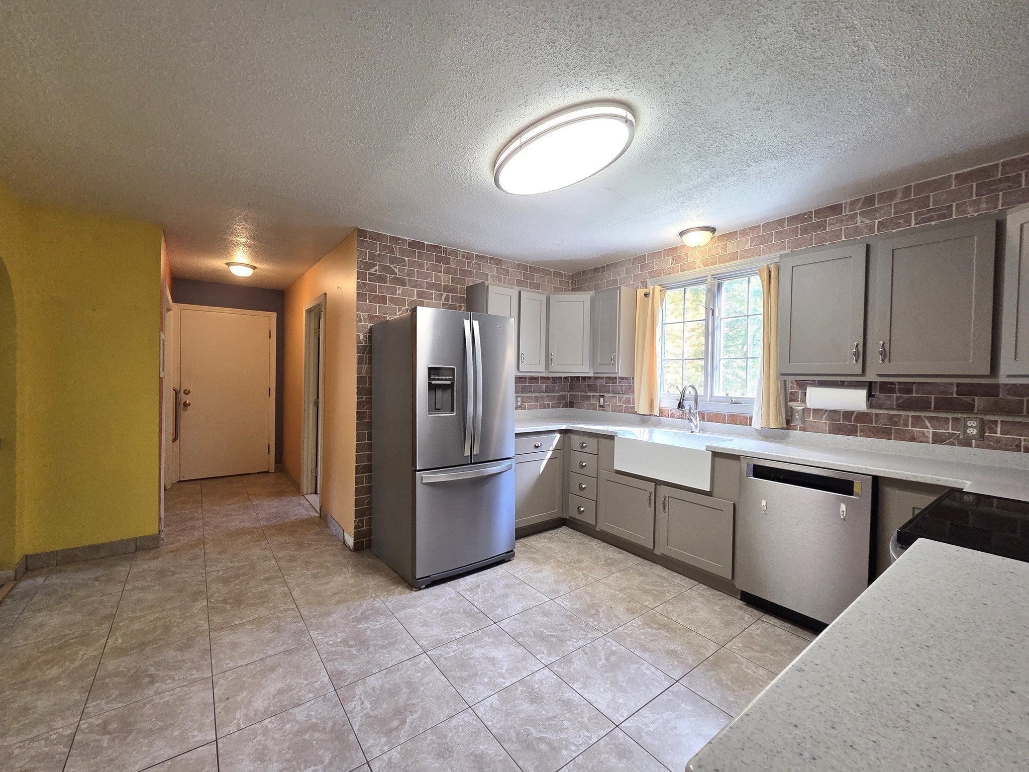 4 Joseph St, Dudley, MA Photo #3