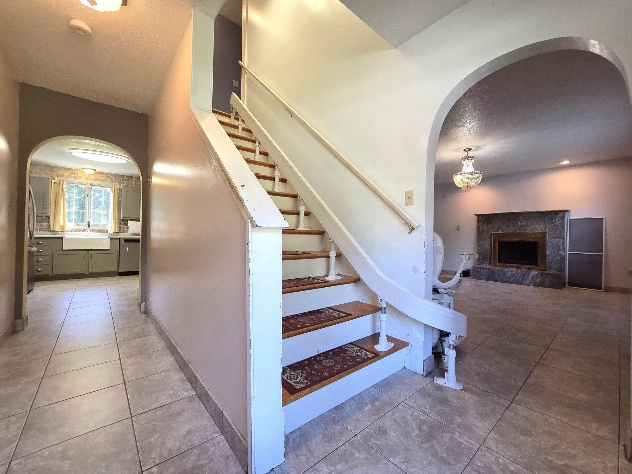 4 Joseph St, Dudley, MA Photo #2