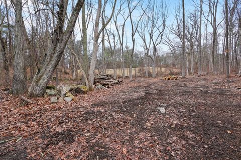 0 Hayden Pond Rd Dudley MA 01570