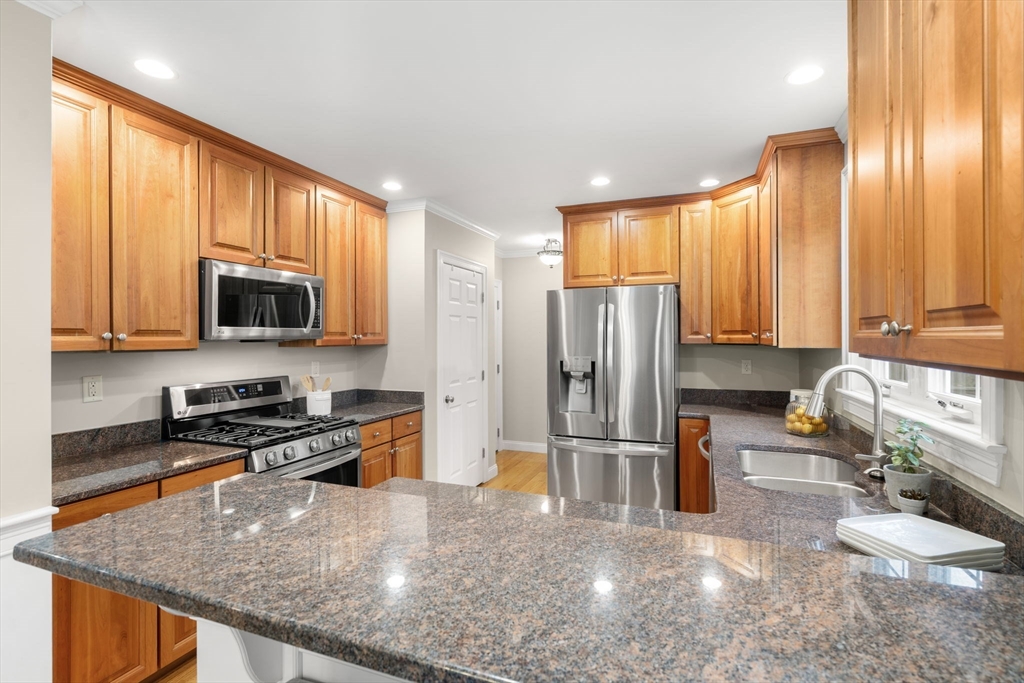 415 Belmont St 415