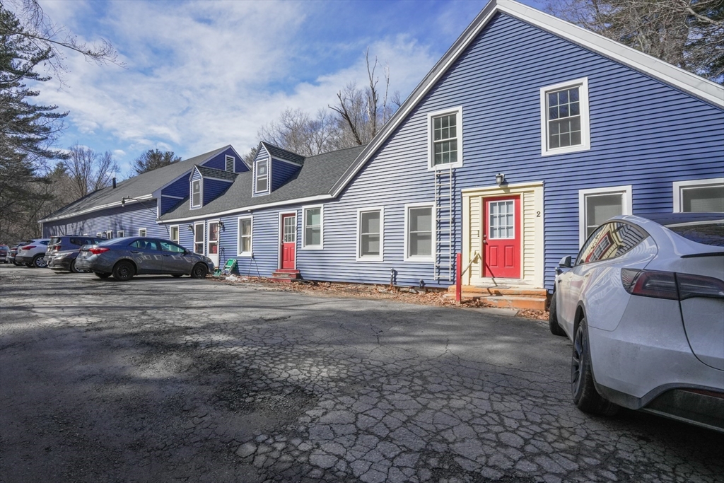 Pepperell, Massachusetts 01463, United States, 13 Bedrooms Bedrooms, ,11 BathroomsBathrooms,Residential,Pending,88392