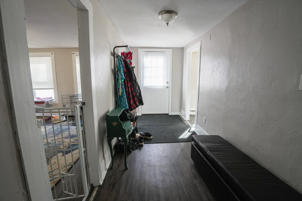 Pepperell, Massachusetts 01463, United States, 13 Bedrooms Bedrooms, ,11 BathroomsBathrooms,Residential,Pending,88392