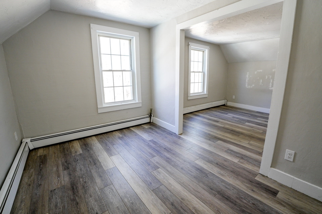 Pepperell, Massachusetts 01463, United States, 13 Bedrooms Bedrooms, ,11 BathroomsBathrooms,Residential,Pending,88392