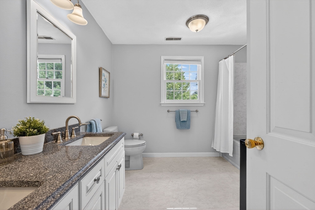 2 Stouffer Cir, Andover, MA Photo #33