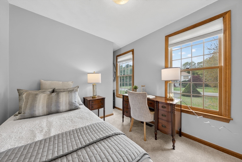 2 Stouffer Cir, Andover, MA Photo #21