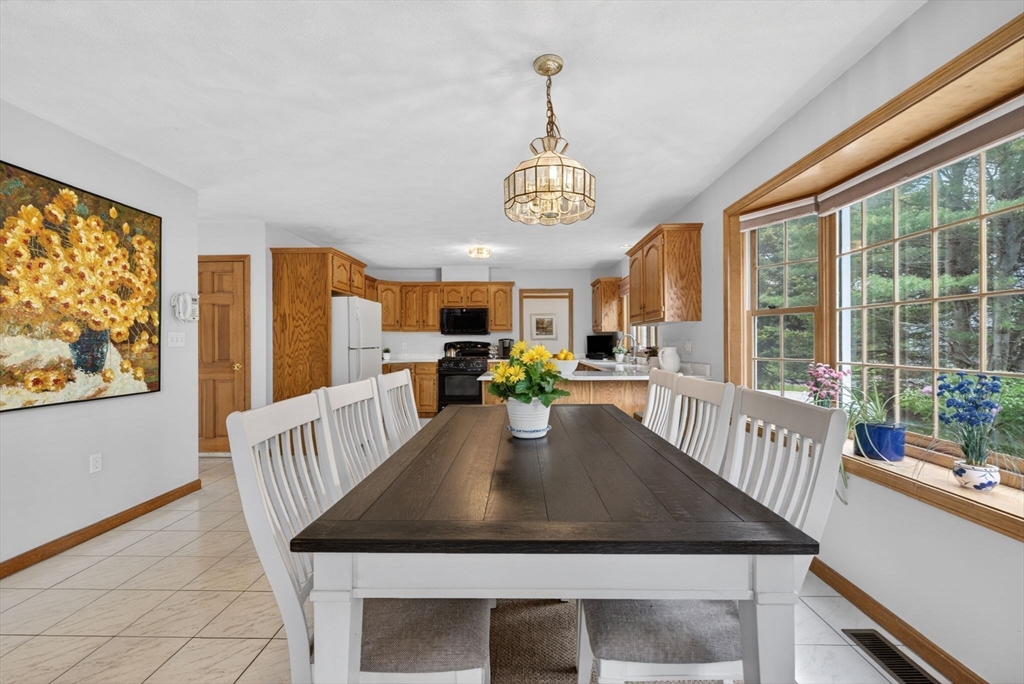 2 Stouffer Cir, Andover, MA Photo #15