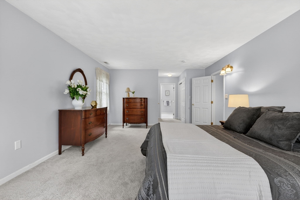 2 Stouffer Cir, Andover, MA Photo #25