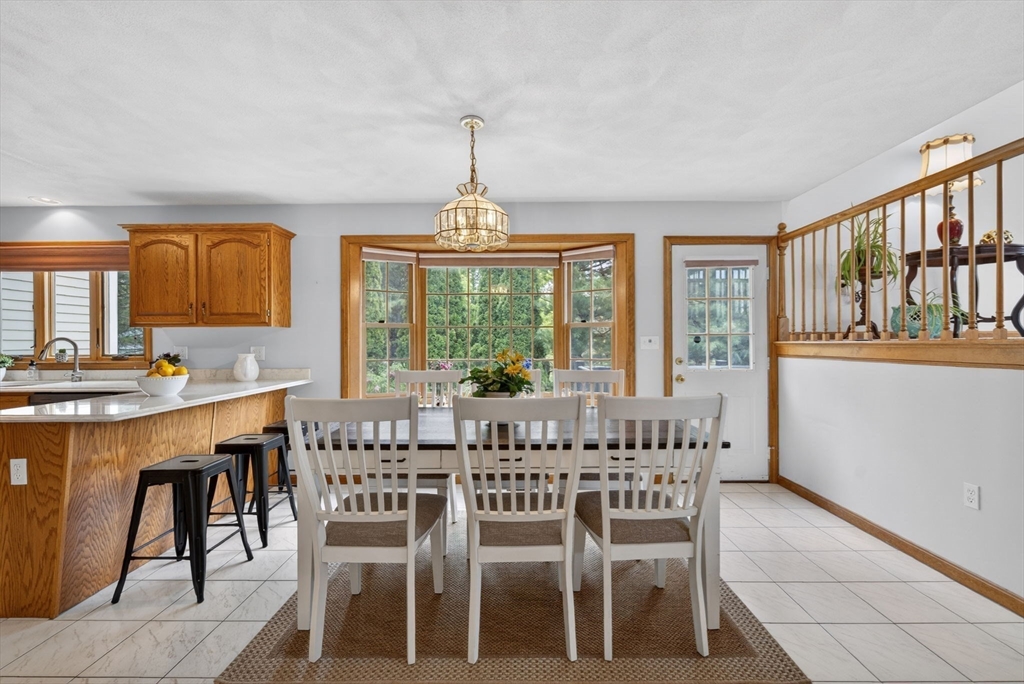 2 Stouffer Cir, Andover, MA Photo #14