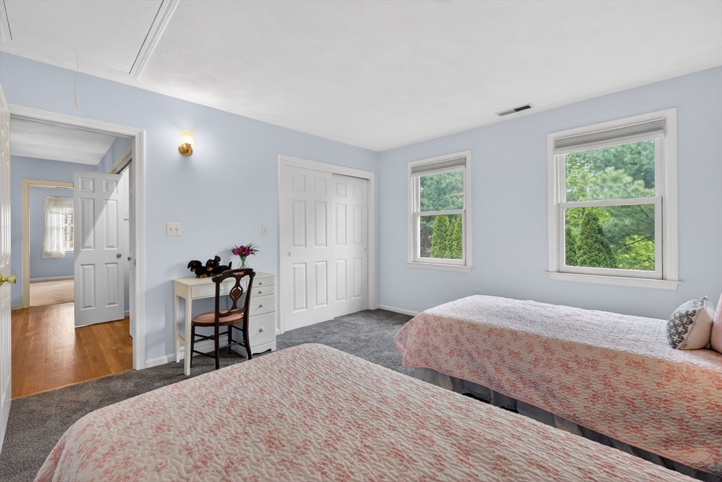 2 Stouffer Cir, Andover, MA Photo #30
