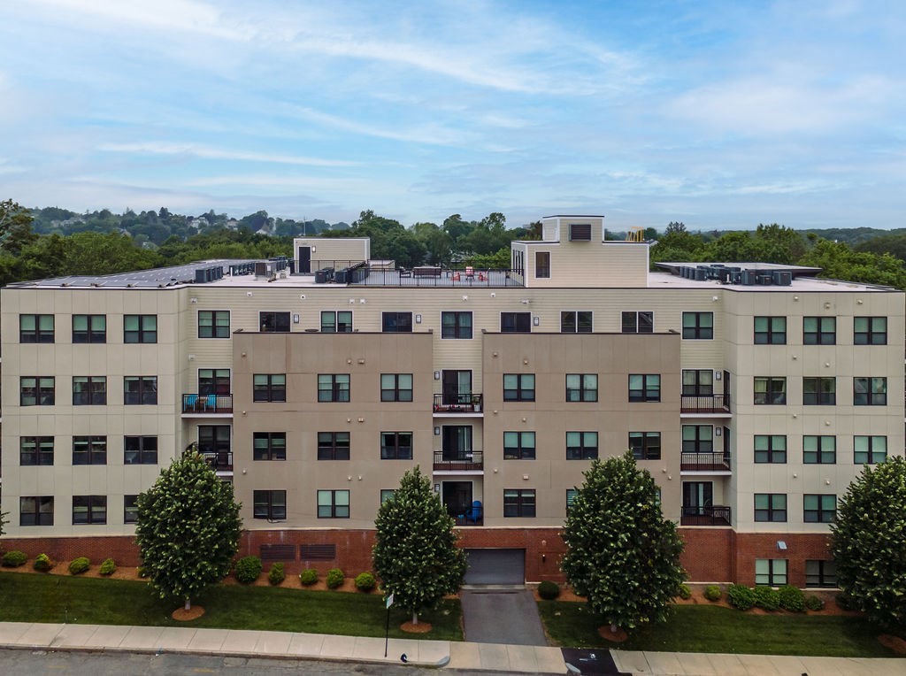 999 Hancock Street 513