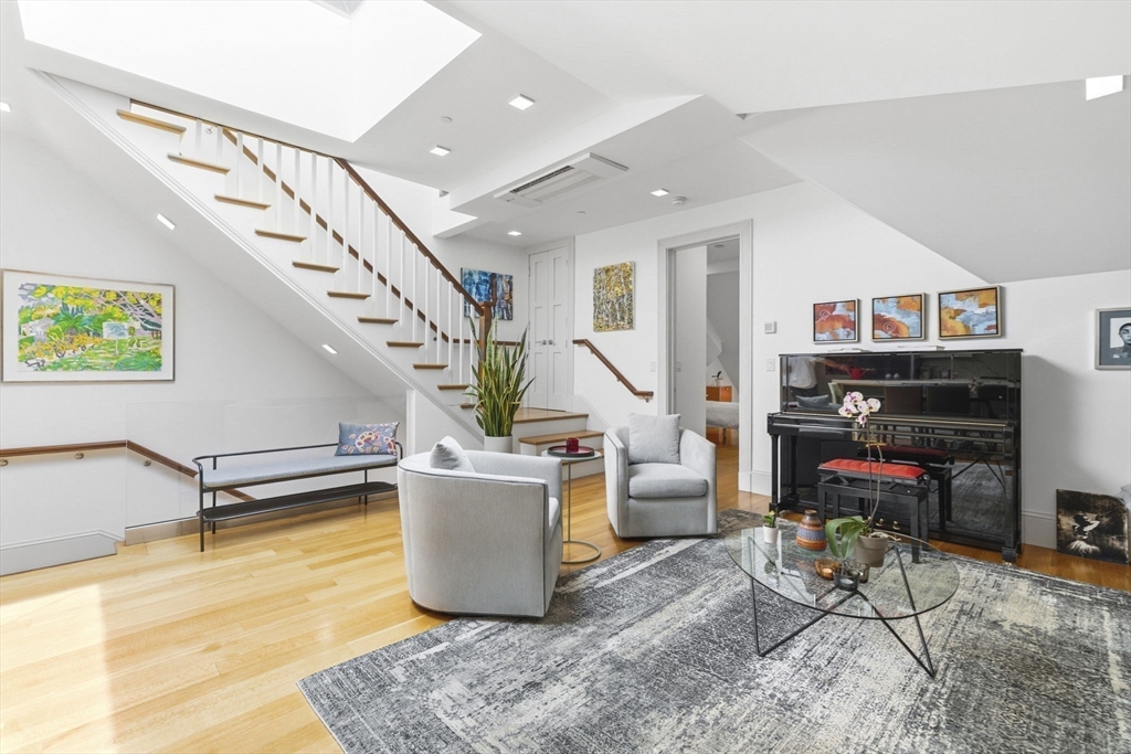 1762 Beacon Street 4