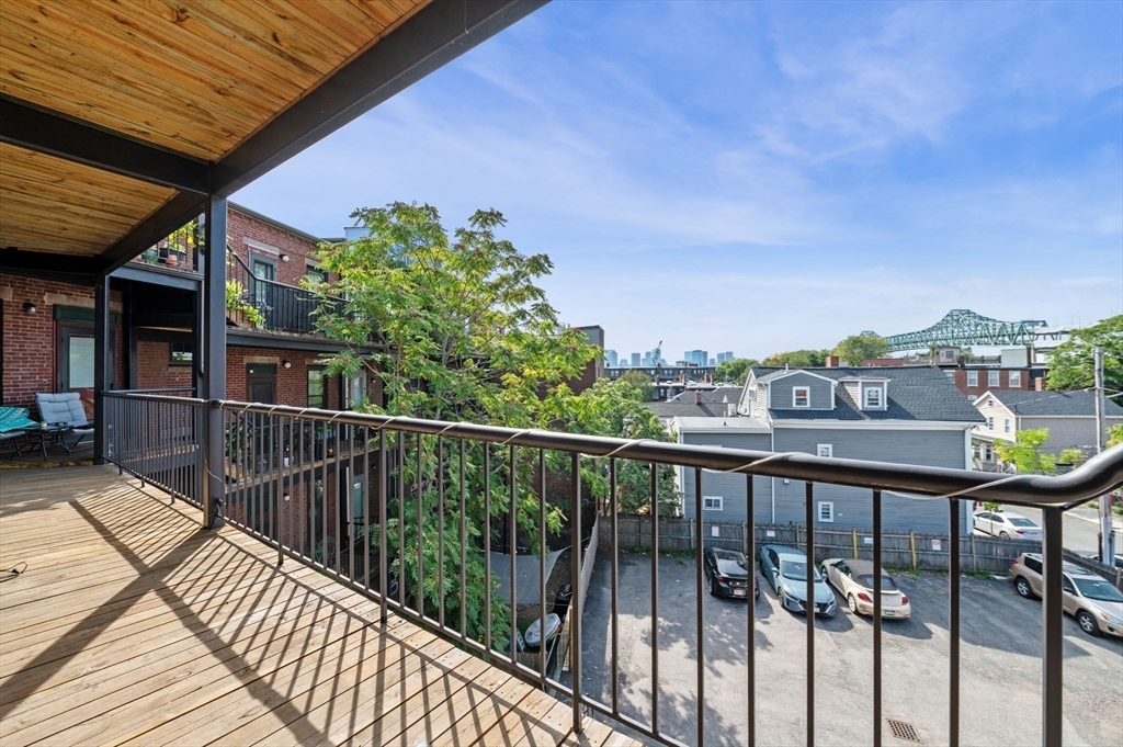40 Williams St C