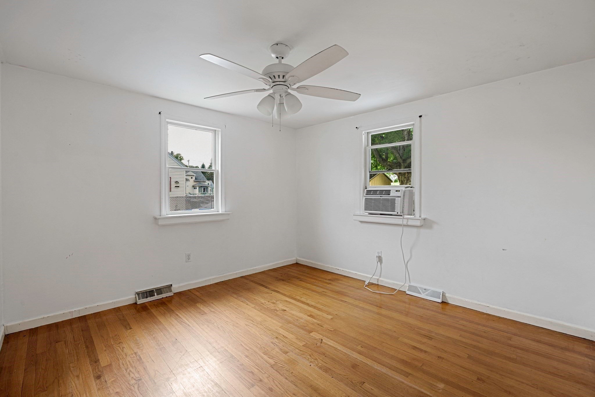 80 Quartus St, Chicopee, MA, 80 Quartus St, Chicopee, MA Photo #29