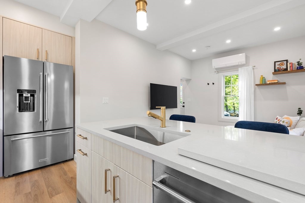 46 Lancaster Terrace #46, Brookline, MA, 46 Lancaster Terrace #46, Brookline, MA Photo #8