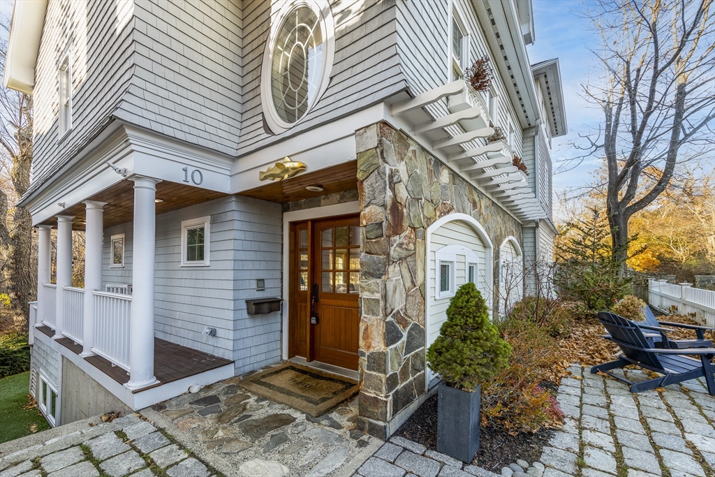 10 Risley Road