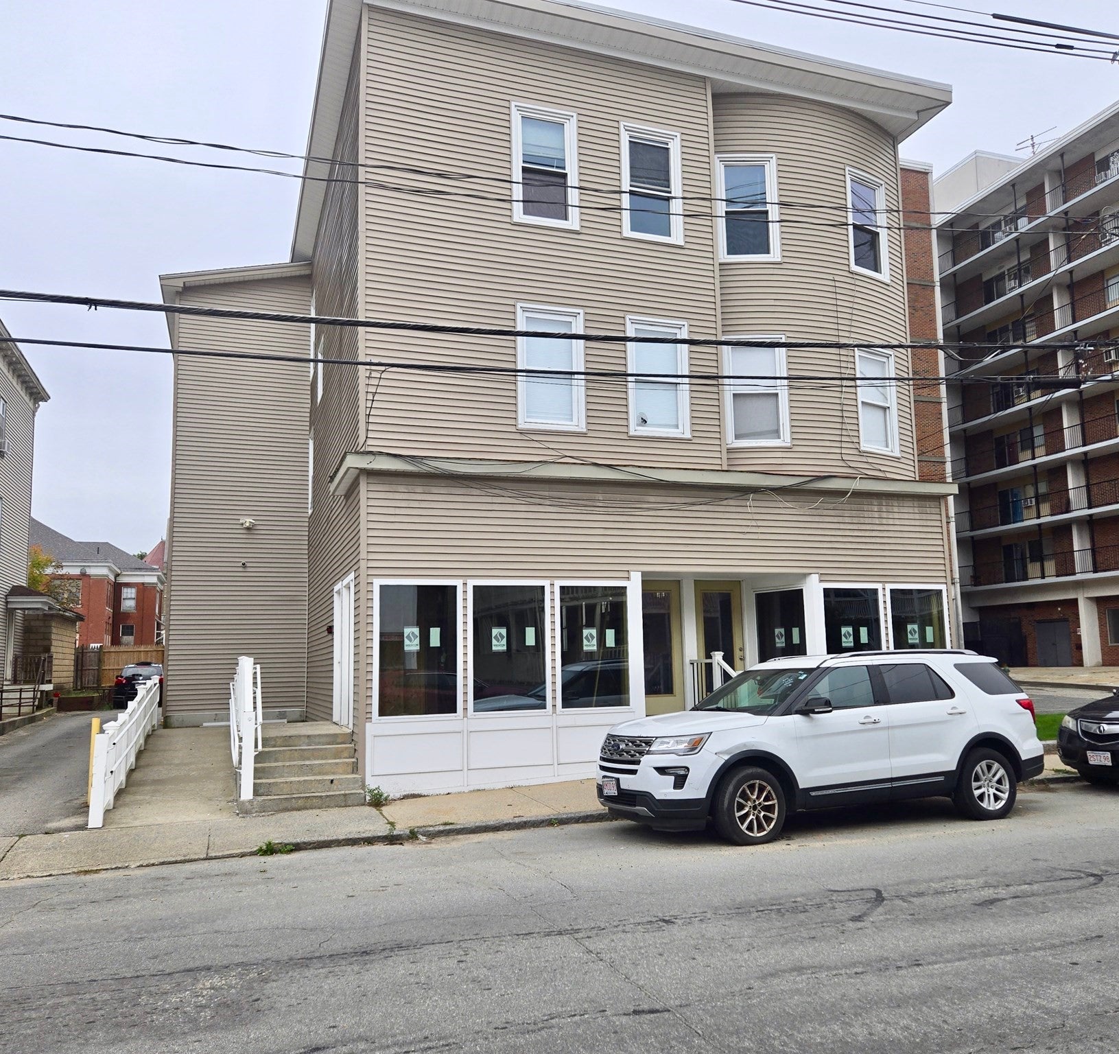 Photo of 171 Mechanic Street, Southbridge, MA