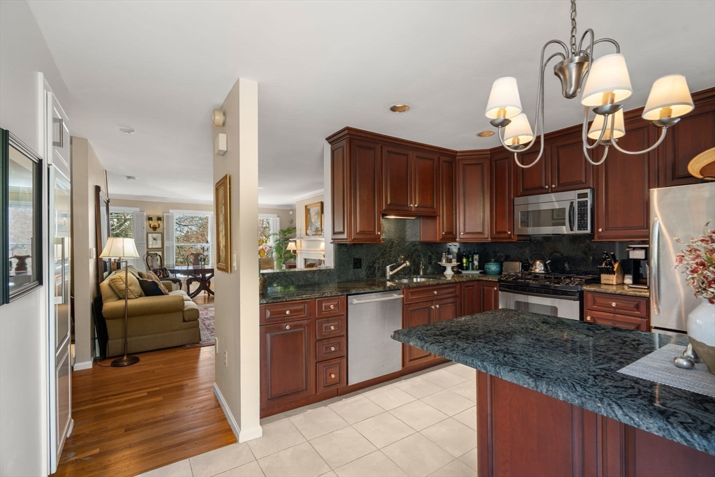 99 Anderer Ln 8