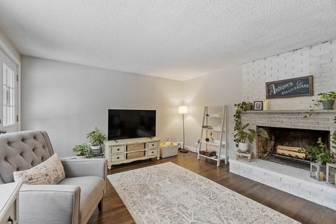 127 Brookline Street Pepperell MA 01463