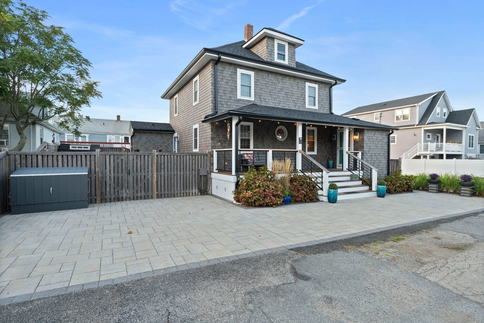 3 Lincoln St