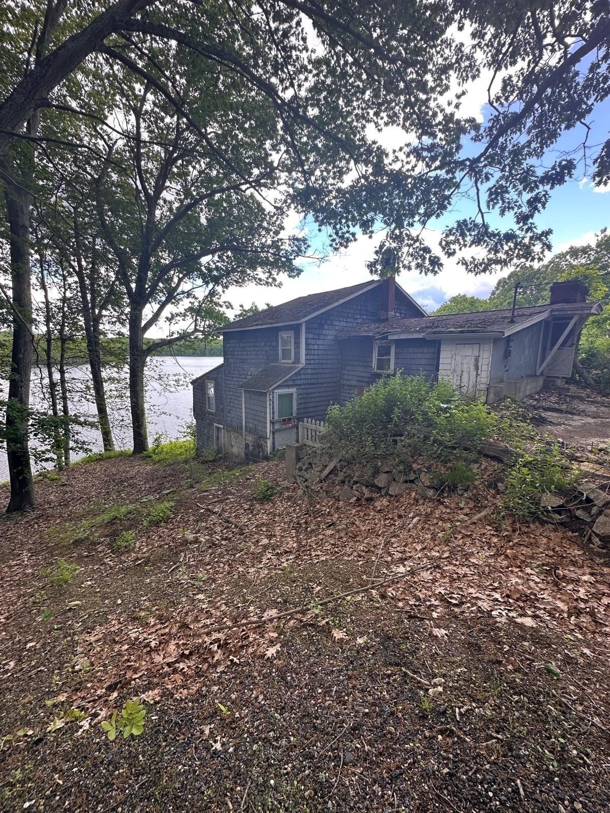 56 Lake Sargent Dr
