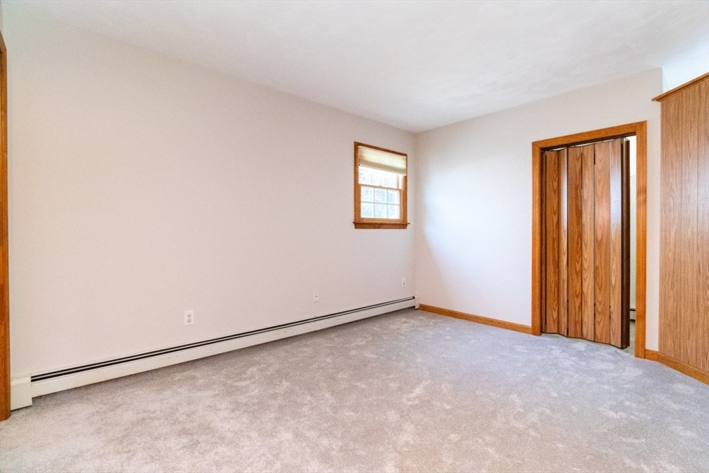 10 Ellis St, Medway, MA Photo #32