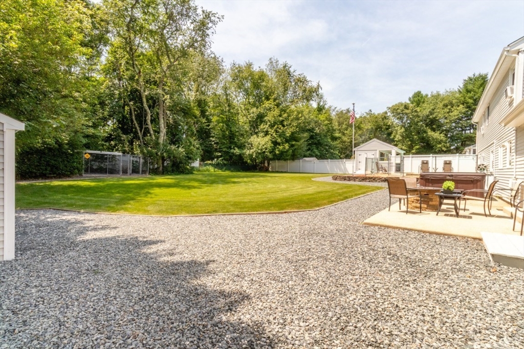 10 Ellis St, Medway, MA Photo #37