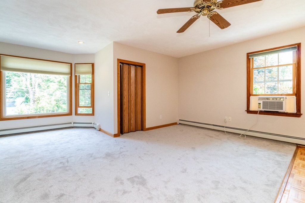 10 Ellis St, Medway, MA Photo #30