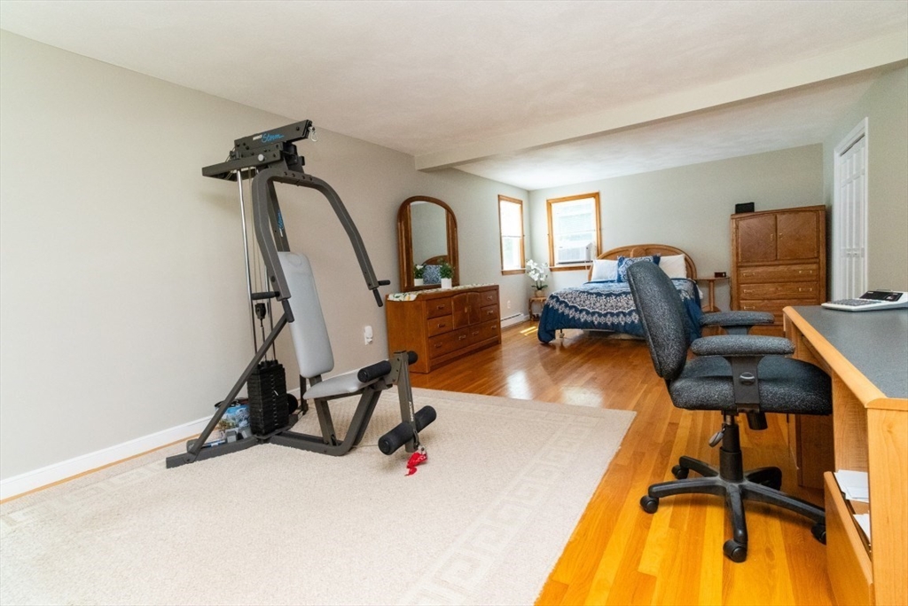 10 Ellis St, Medway, MA Photo #18