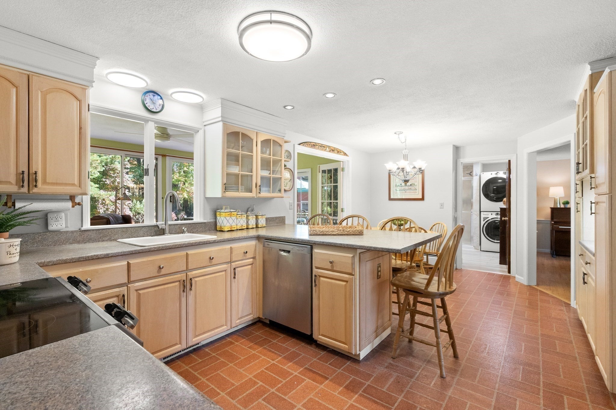 24 Crossbow Ln, North Andover, MA Photo #11