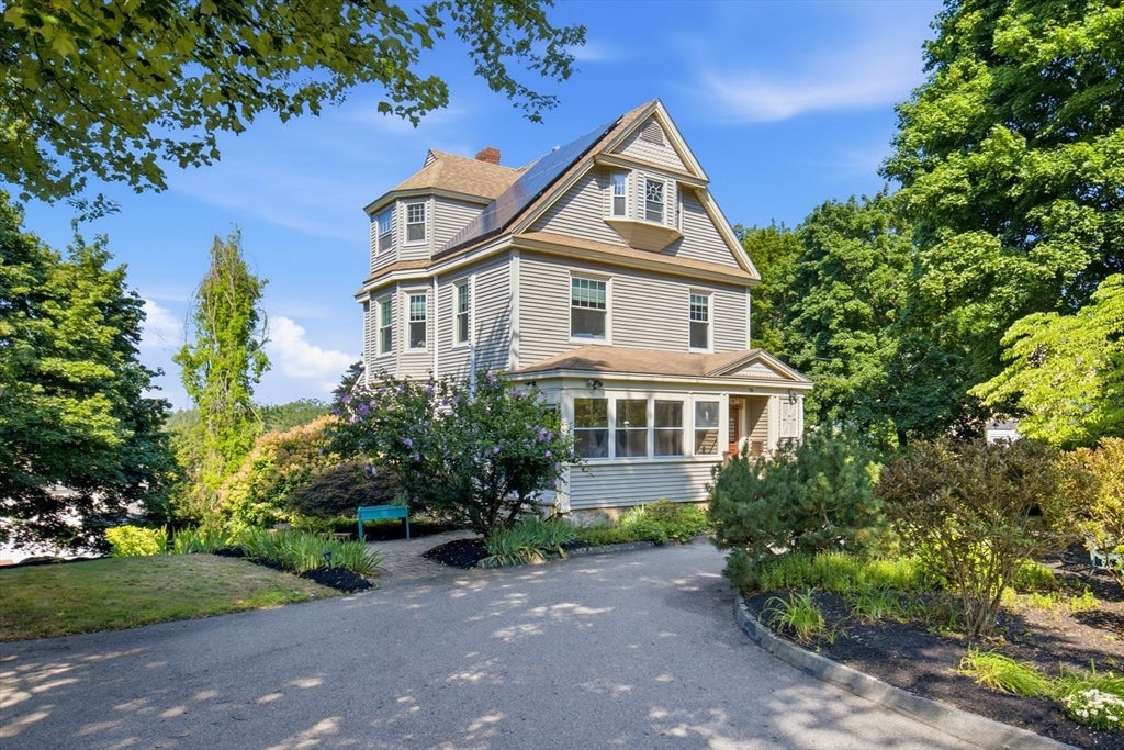 Photo of 70 Park Avenue, Stoneham, MA