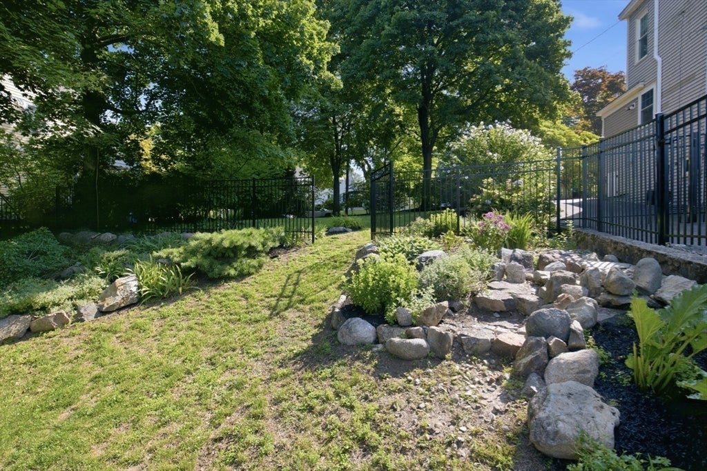 70 Park Avenue, Stoneham, MA, 70 Park Avenue, Stoneham, MA Photo #9