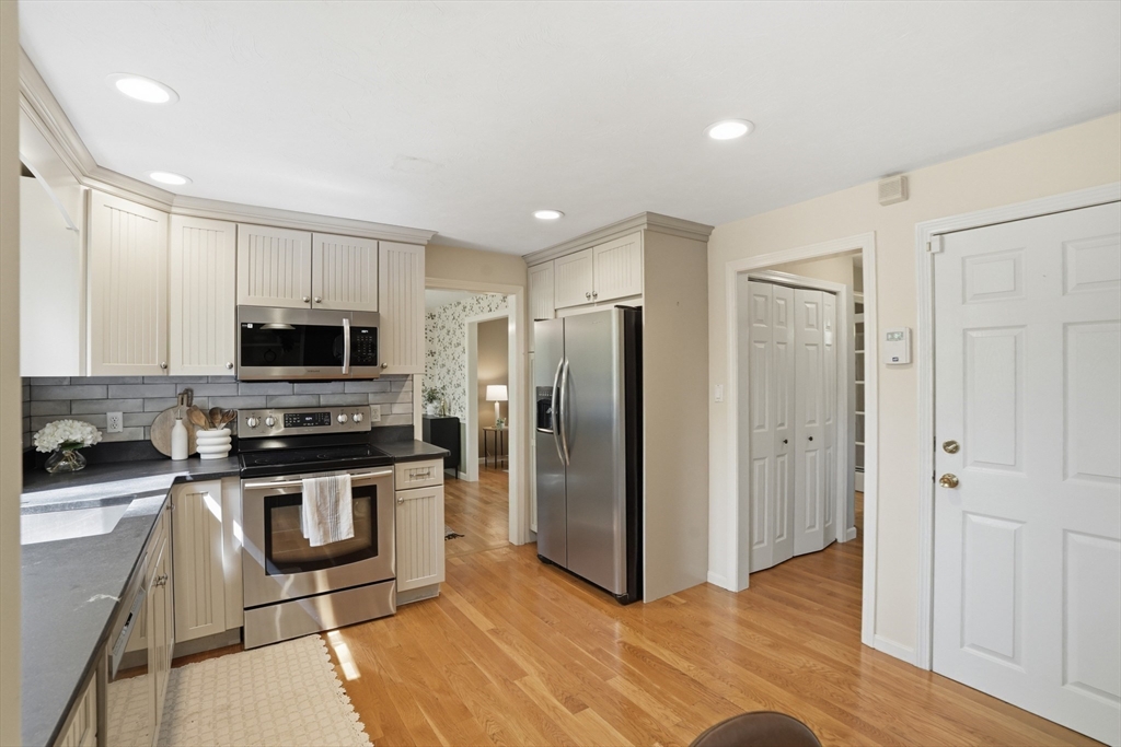 562 High St, North Attleboro, MA, 562 High St, North Attleboro, MA Photo #12