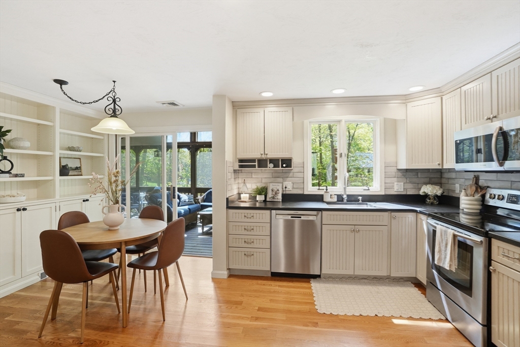 562 High St, North Attleboro, MA, 562 High St, North Attleboro, MA Photo #10