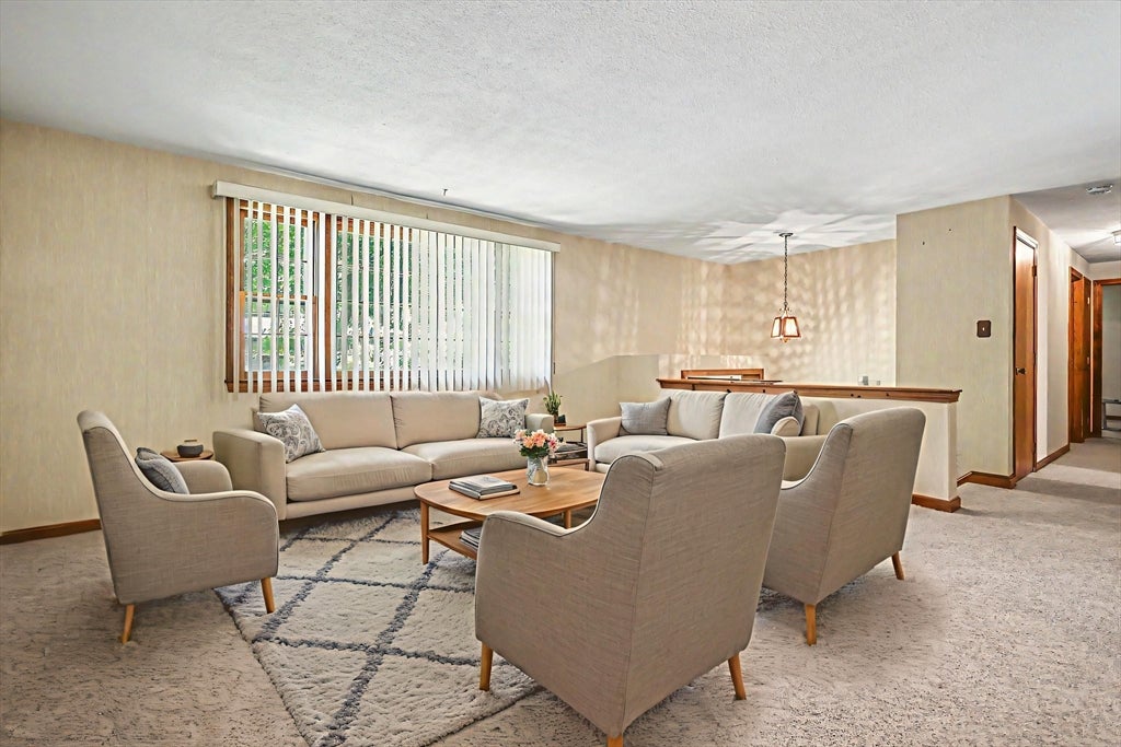 30 Sugar Hill Circle, Methuen, MA Photo #2