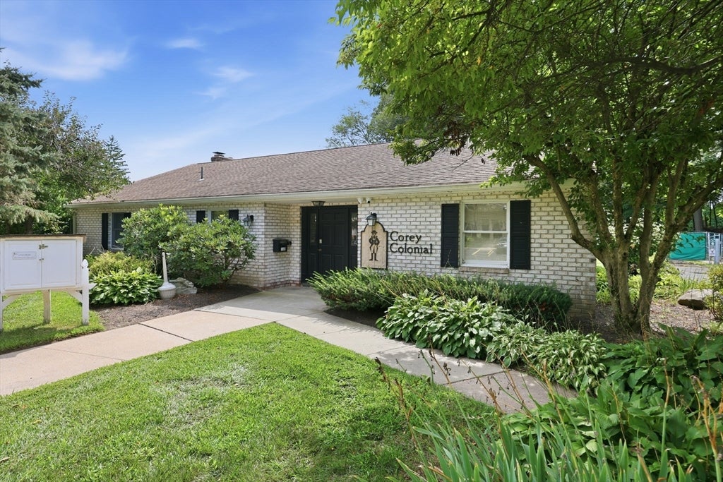 86 Corey Colonial #86, Agawam, MA Photo #35