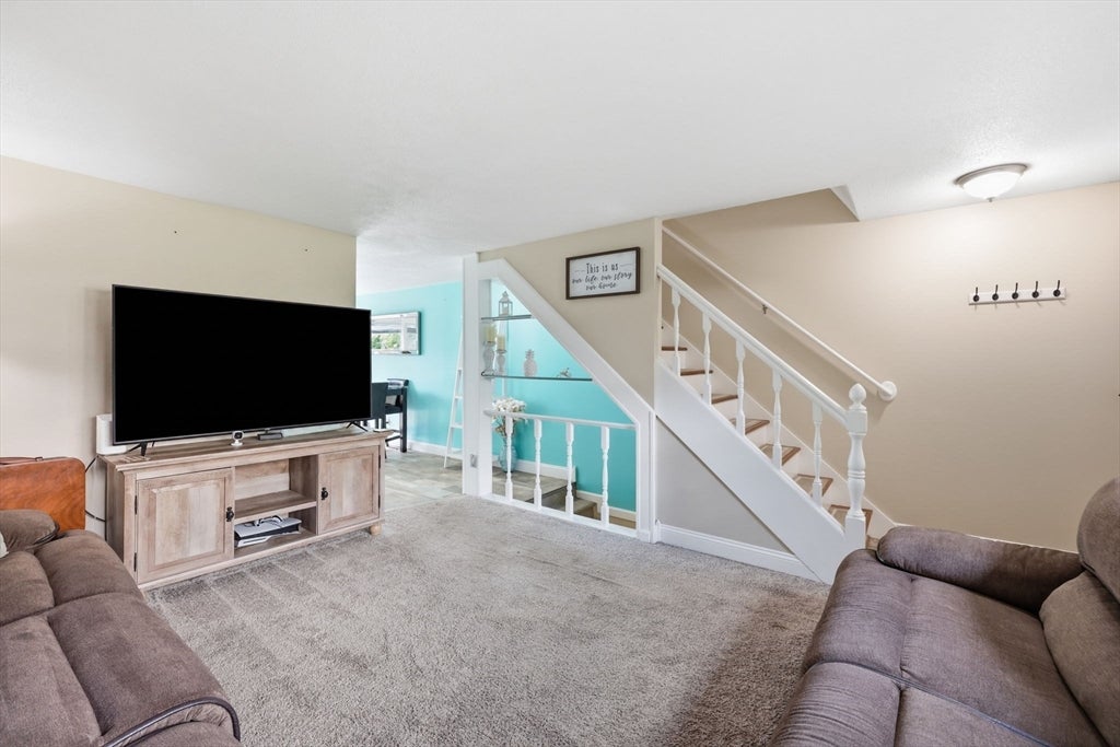 86 Corey Colonial #86, Agawam, MA Photo #4
