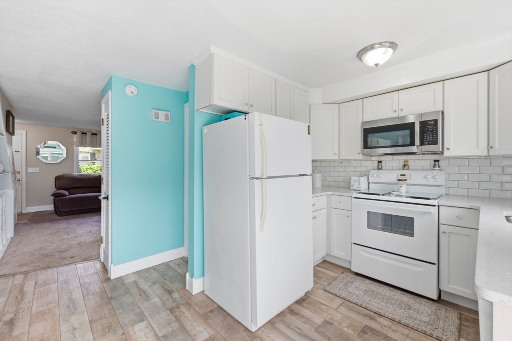 86 Corey Colonial #86, Agawam, MA Photo #10
