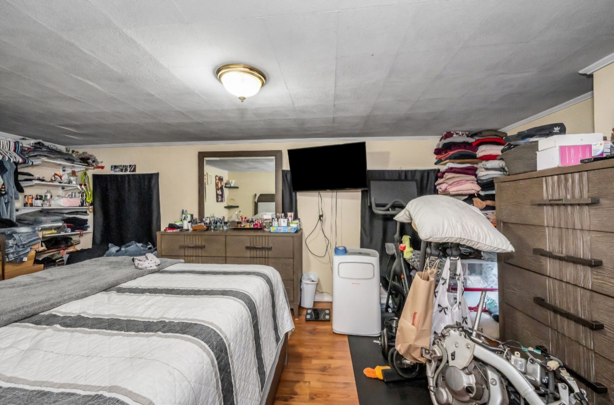 17 Auburn St, Lowell, MA, 17 Auburn St, Lowell, MA Photo #19