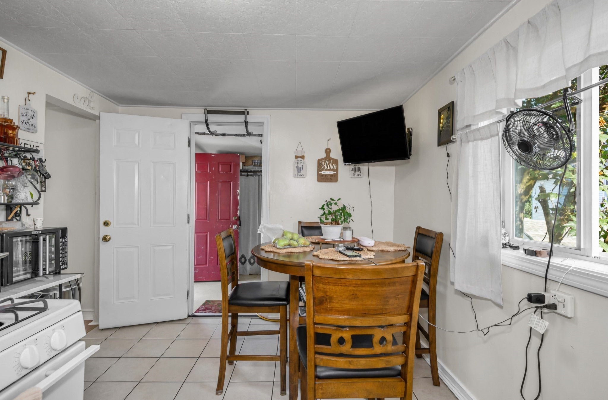 17 Auburn St, Lowell, MA, 17 Auburn St, Lowell, MA Photo #12