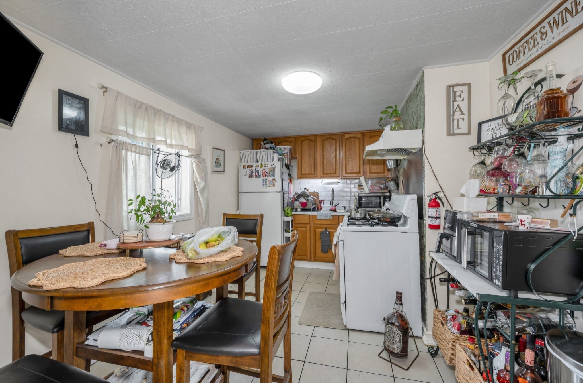 17 Auburn St, Lowell, MA, 17 Auburn St, Lowell, MA Photo #13