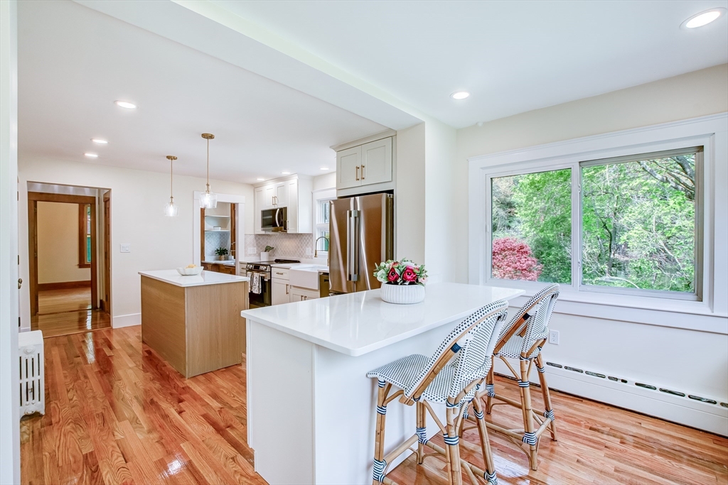 35 Dyer St