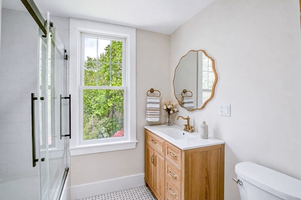 35 Dyer St, Gardner, MA Photo #27
