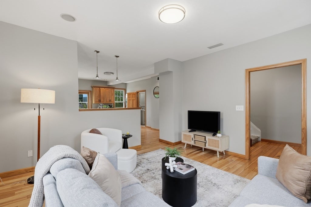 54 Vernon Street #54, Somerville, MA Photo #2