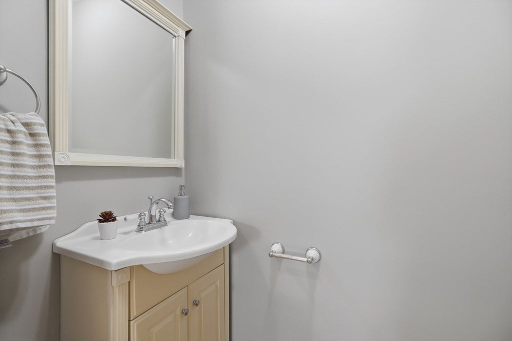 54 Vernon Street #54, Somerville, MA Photo #11