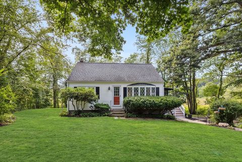 84 Central St Acton MA 01720