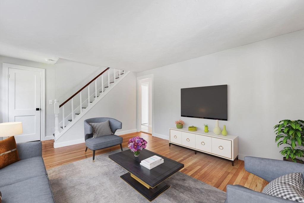 84 Central St