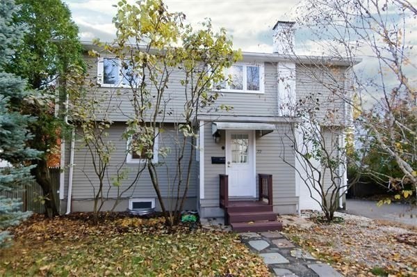 22 Westlund Rd