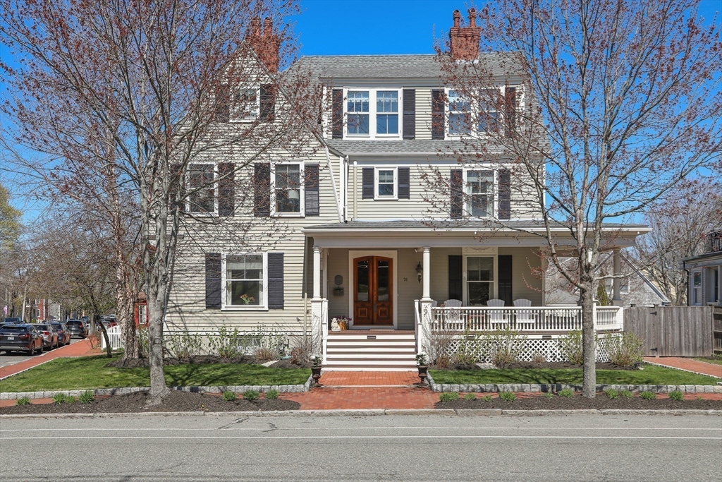 76 High St