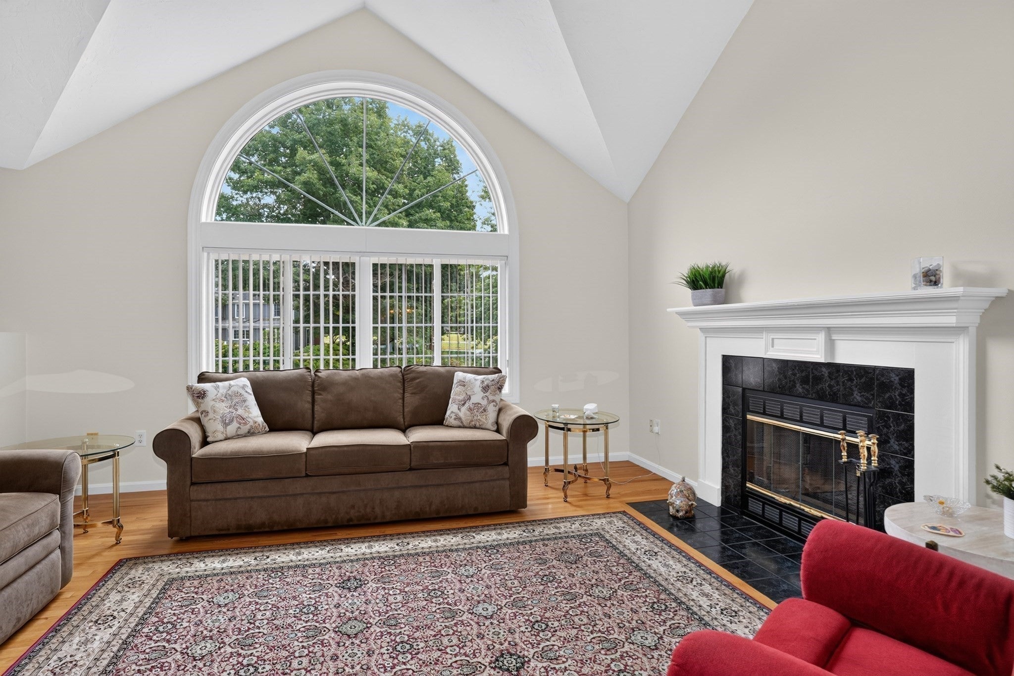 3 Greenside Ln